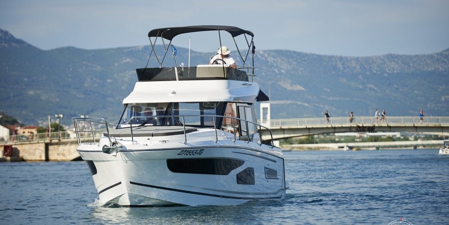 Jeanneau Merry Fisher 1095