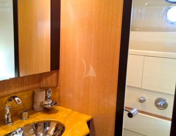 Overmarine Mangusta 80