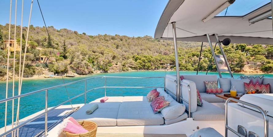 Fountaine Pajot Alegria 67