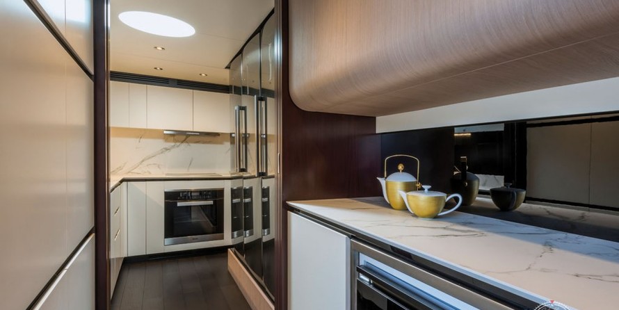 Azimut Grande 27 METRI