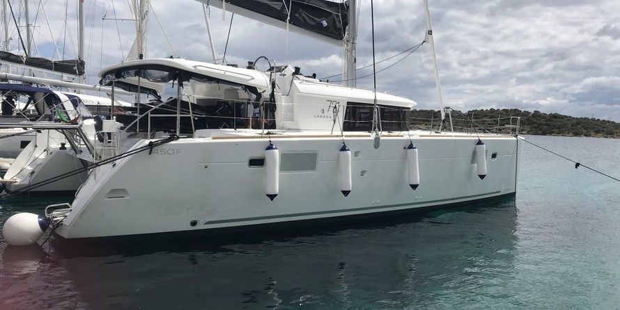 Lagoon 450 F