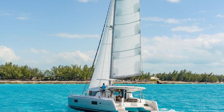Lagoon 42