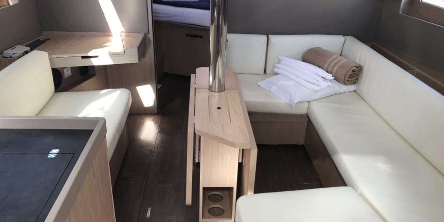 Beneteau Oceanis 41.1