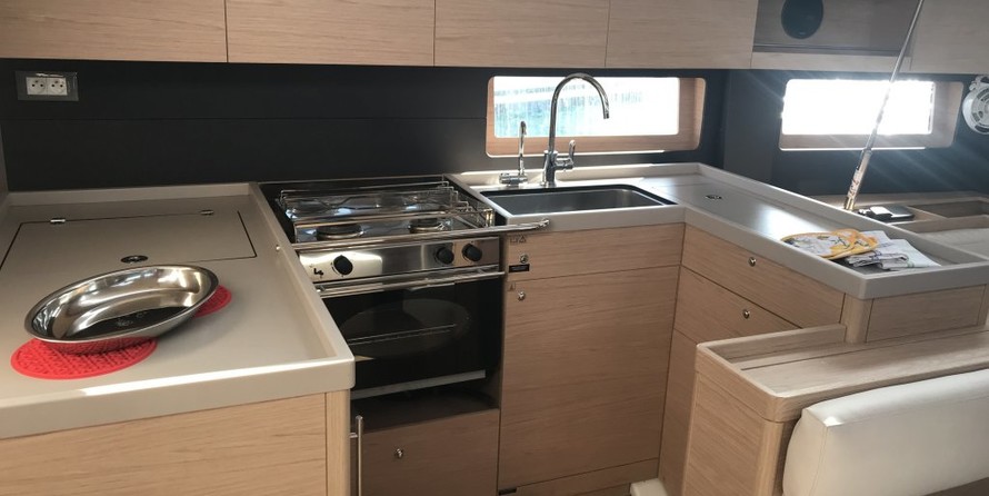 Beneteau Oceanis 51.1