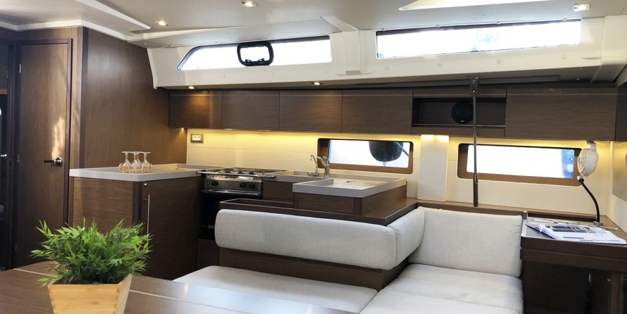 Beneteau Oceanis 51.1