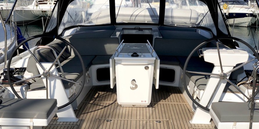 Beneteau Oceanis 51.1