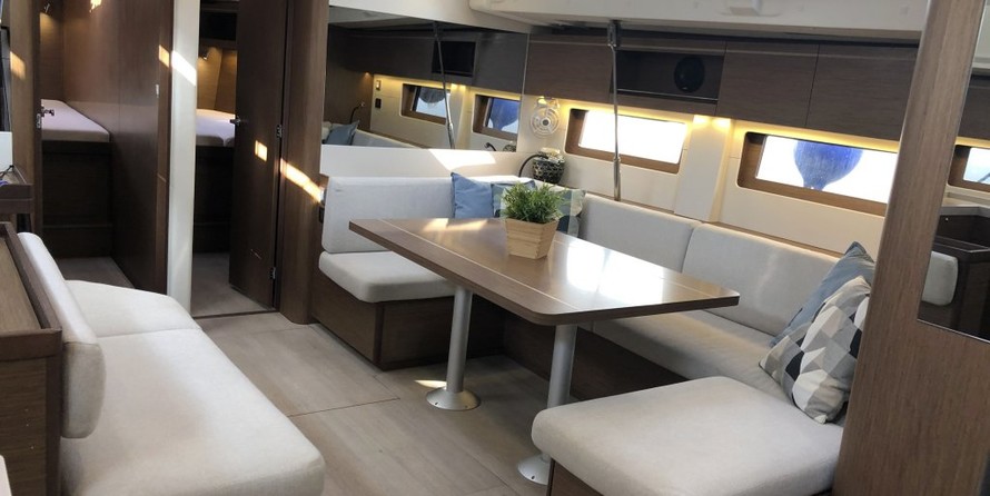 Beneteau Oceanis 51.1