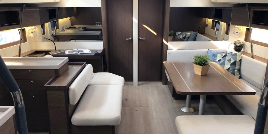 Beneteau Oceanis 51.1