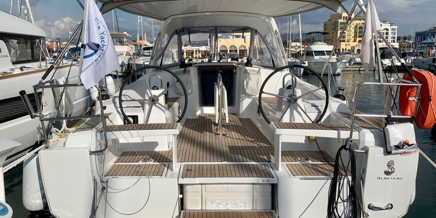 Beneteau Oceanis 38.1