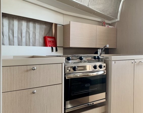 Beneteau Oceanis 38.1