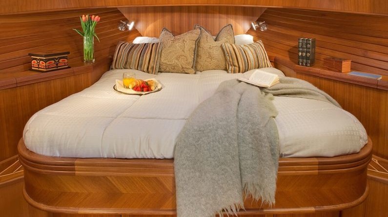 Selene 42 Voyager Sedan