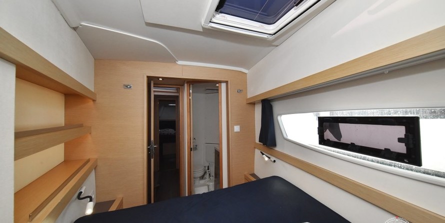 Fountaine Pajot Lucia 40