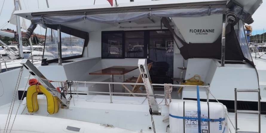 Fountaine Pajot Lucia 40