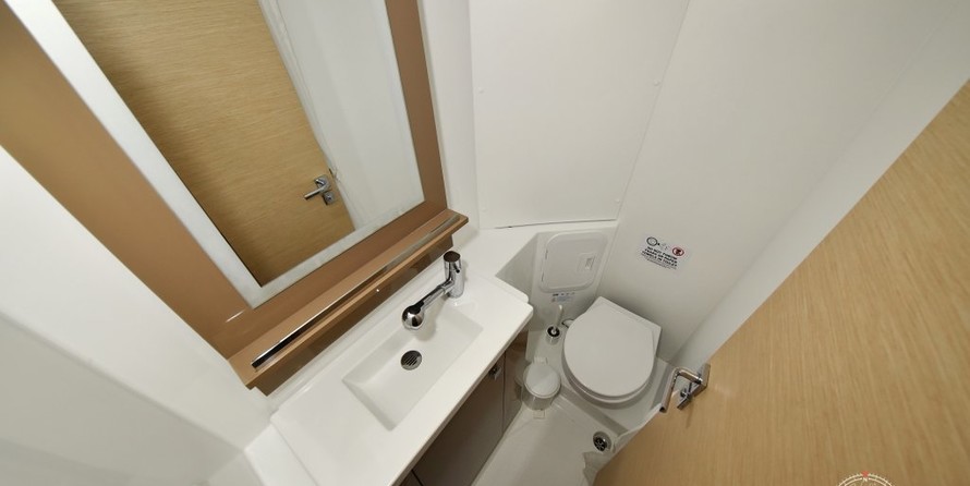 Fountaine Pajot Lucia 40