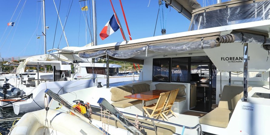 Fountaine Pajot Lucia 40