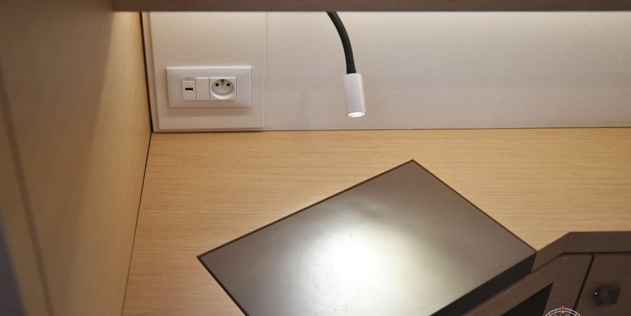 Fountaine Pajot Lucia 40