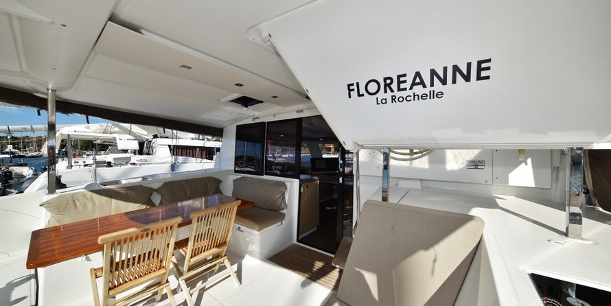 Fountaine Pajot Lucia 40