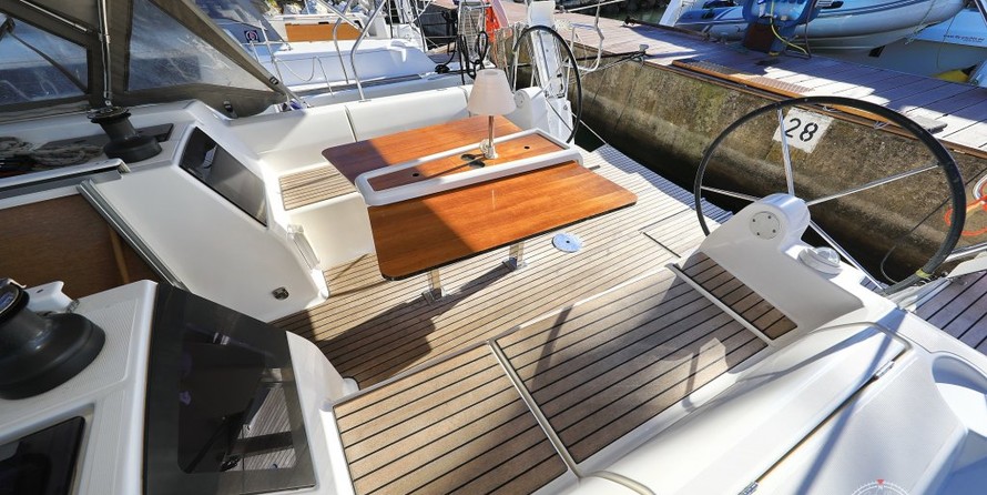 Dufour 382 Grand Large