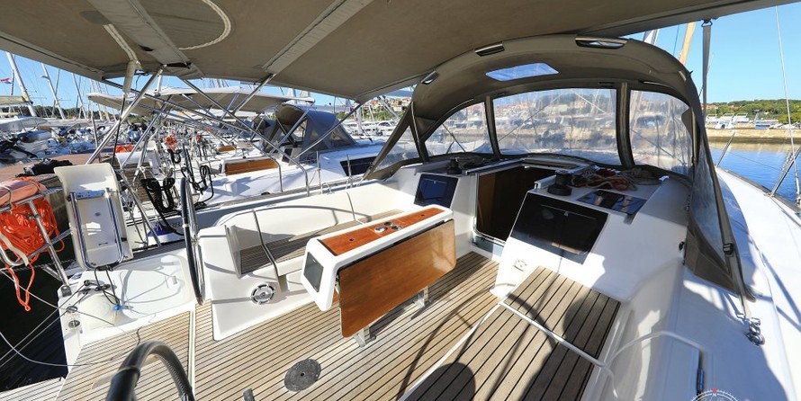 Dufour 382 Grand Large