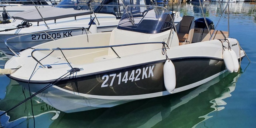 Quicksilver Activ 605 Sundeck