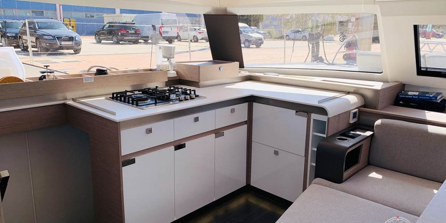 Fountaine Pajot Elba 45