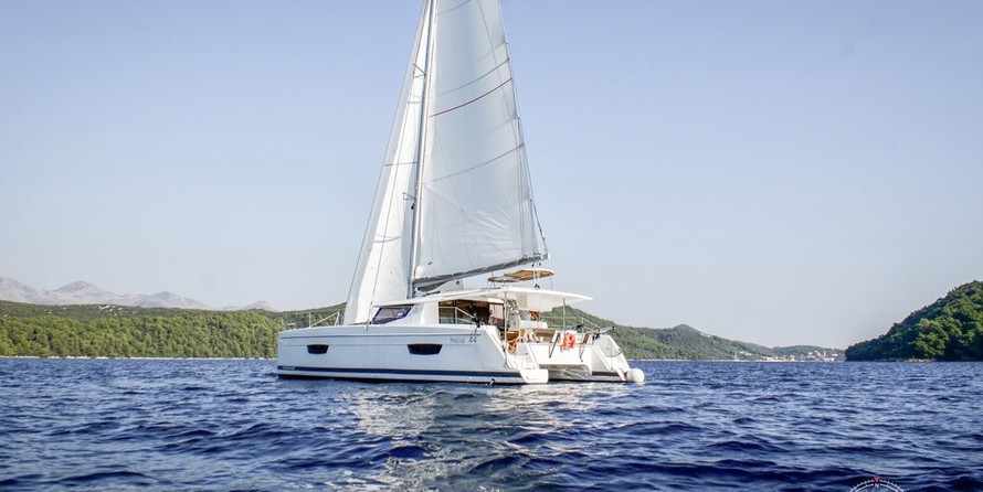 Fountaine Pajot Helia 44