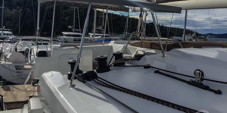 Fountaine Pajot Astréa 42