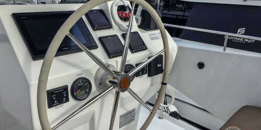 Fountaine Pajot Astréa 42