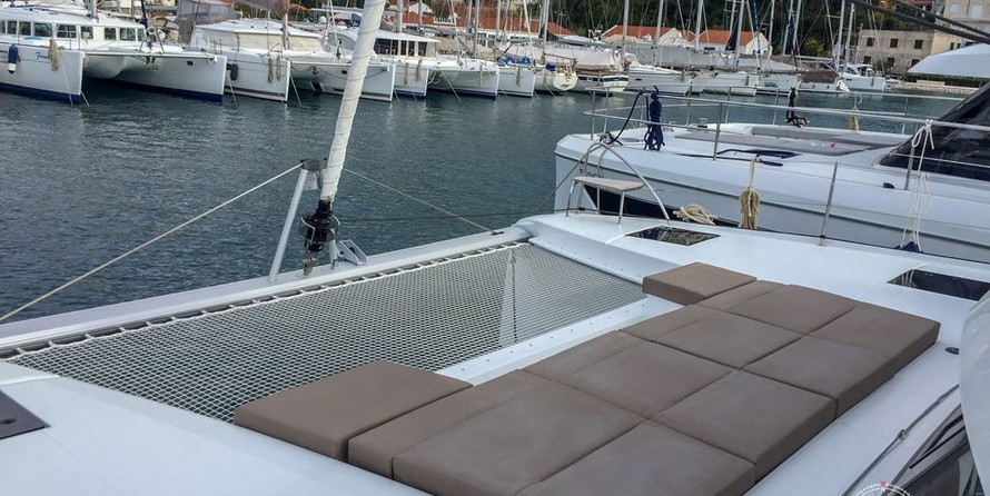 Fountaine Pajot Astréa 42