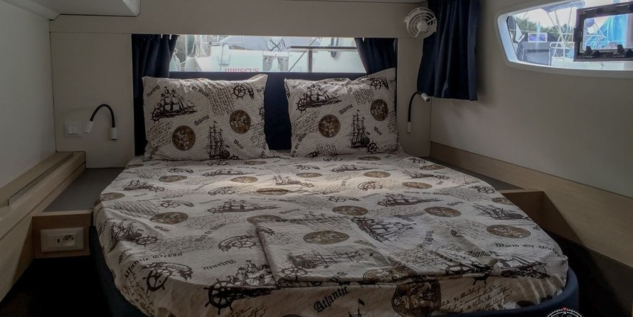 Fountaine Pajot Astréa 42