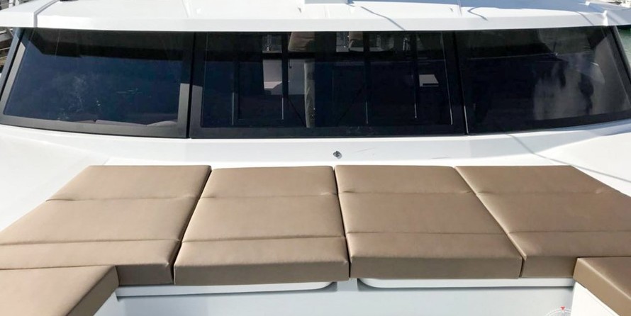 Fountaine Pajot Astréa 42