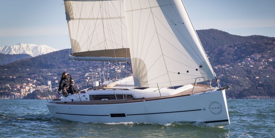 Dufour 310 Grand Large