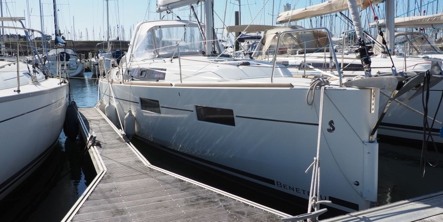 Beneteau Oceanis 35.1