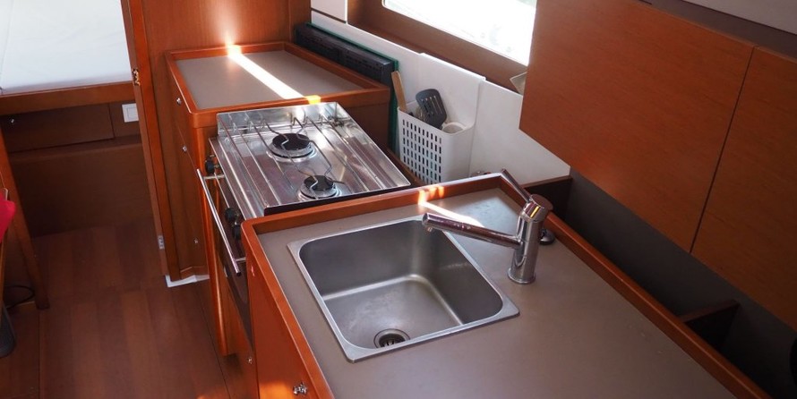 Beneteau Oceanis 35.1