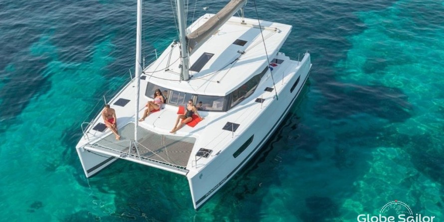 Fountaine Pajot Lucia 40