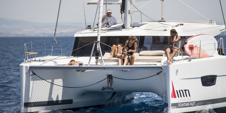 Fountaine Pajot Lucia 40