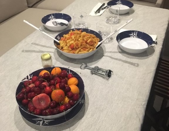 Fountaine Pajot Lucia 40