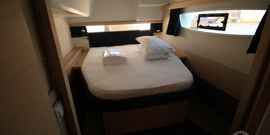 Fountaine Pajot Lucia 40
