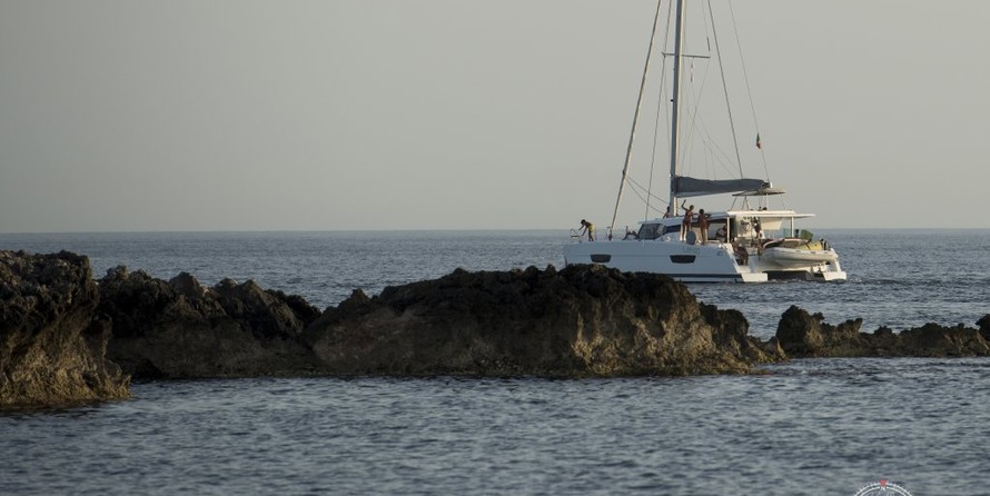 Fountaine Pajot Lucia 40