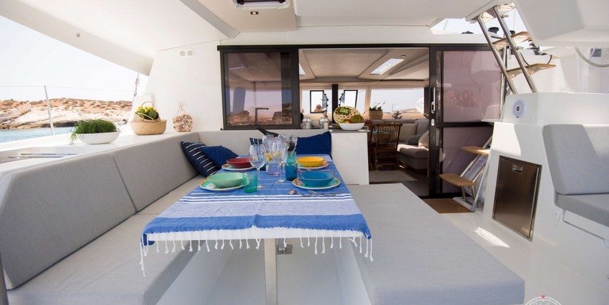 Fountaine Pajot Saona 47