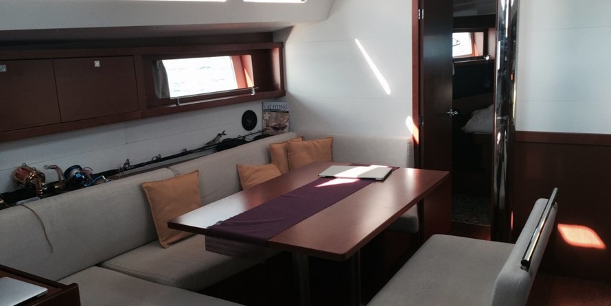 Beneteau Oceanis 48