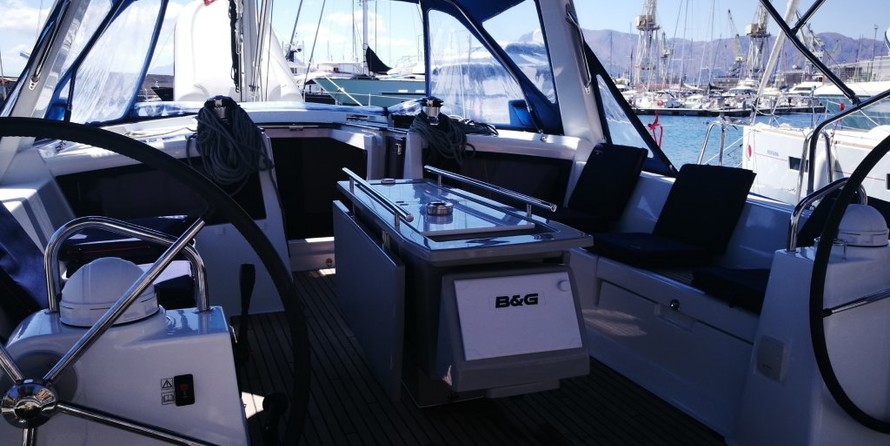 Beneteau Oceanis 48