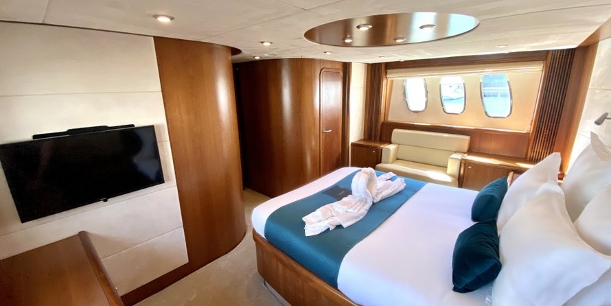 Sunseeker Predator 72