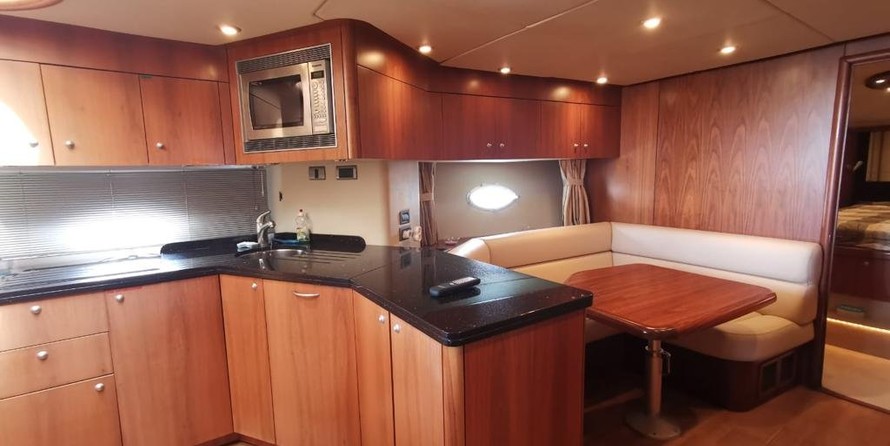 Sunseeker Predator 72