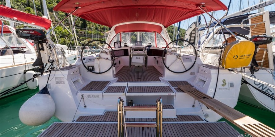 Beneteau Oceanis 48