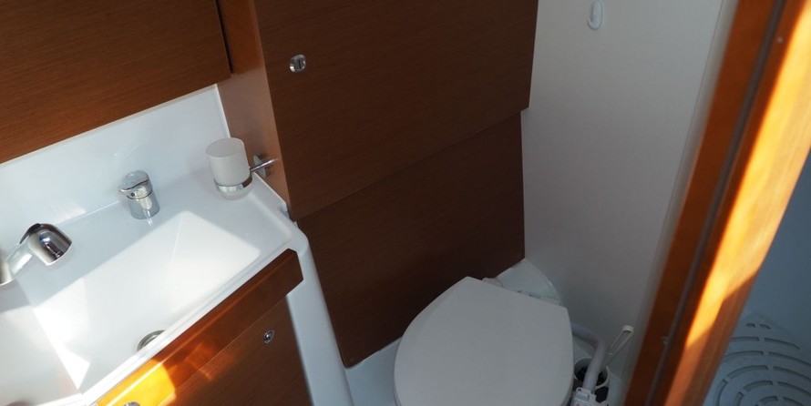 Beneteau Oceanis 35.1