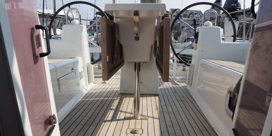 Beneteau Oceanis 35.1