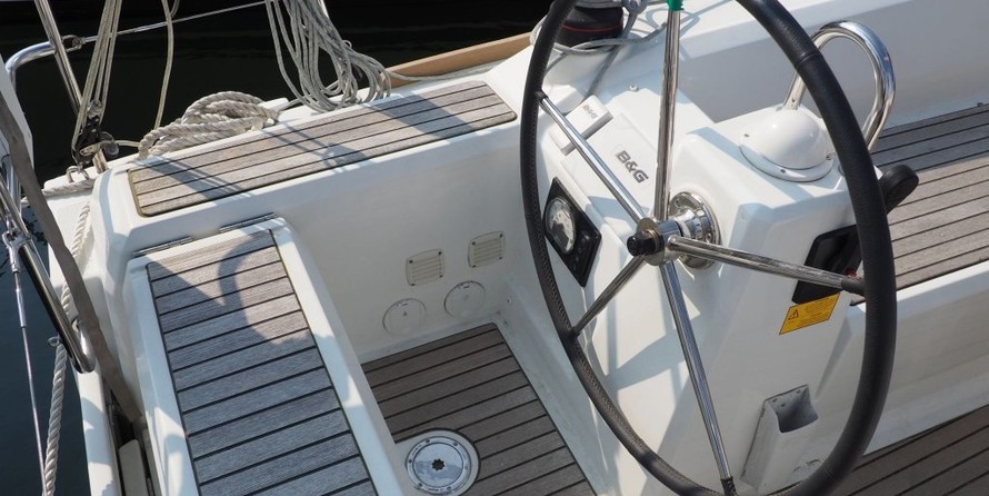 Beneteau Oceanis 35.1