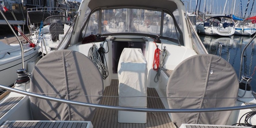 Beneteau Oceanis 35.1