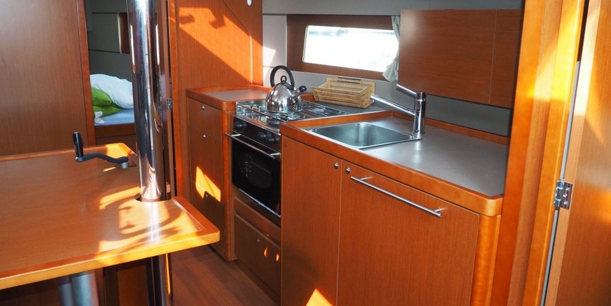 Beneteau Oceanis 35.1